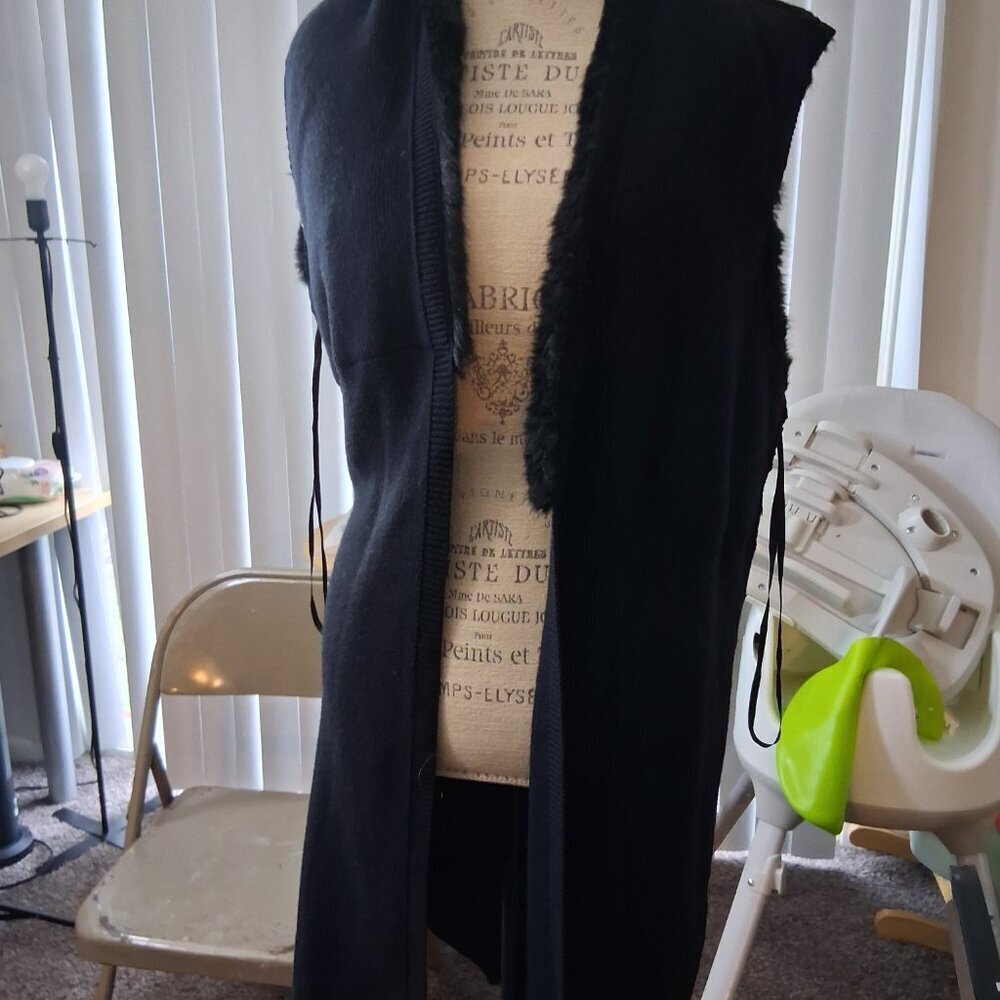Chico's Size 2 Black Faux Fur Collar And Chest Knit Vest - Picture 8 of 9